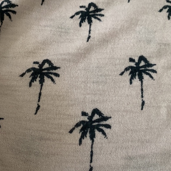 Skull Cashmere Elie Palm Tree Tee in Lilac Blossom Charcoal💗🌴💗 - Picture 8 of 11